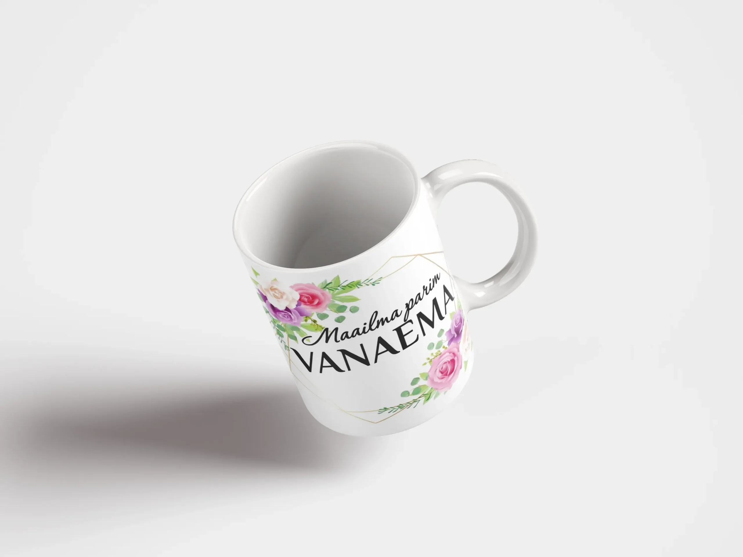 Kruus „Maailma parim vanaema“ (roosid) – vaade küljelt